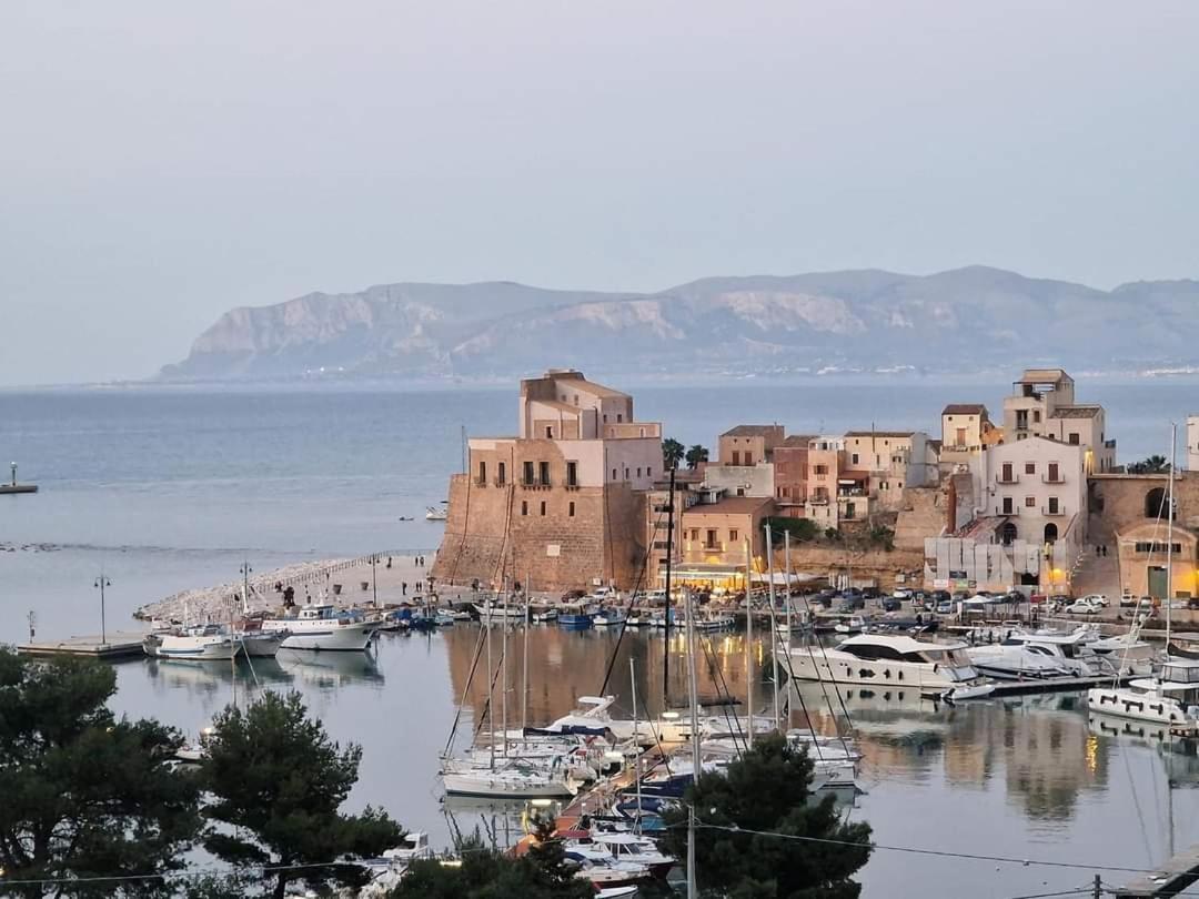 Golden House Leilighet Castellammare del Golfo Eksteriør bilde